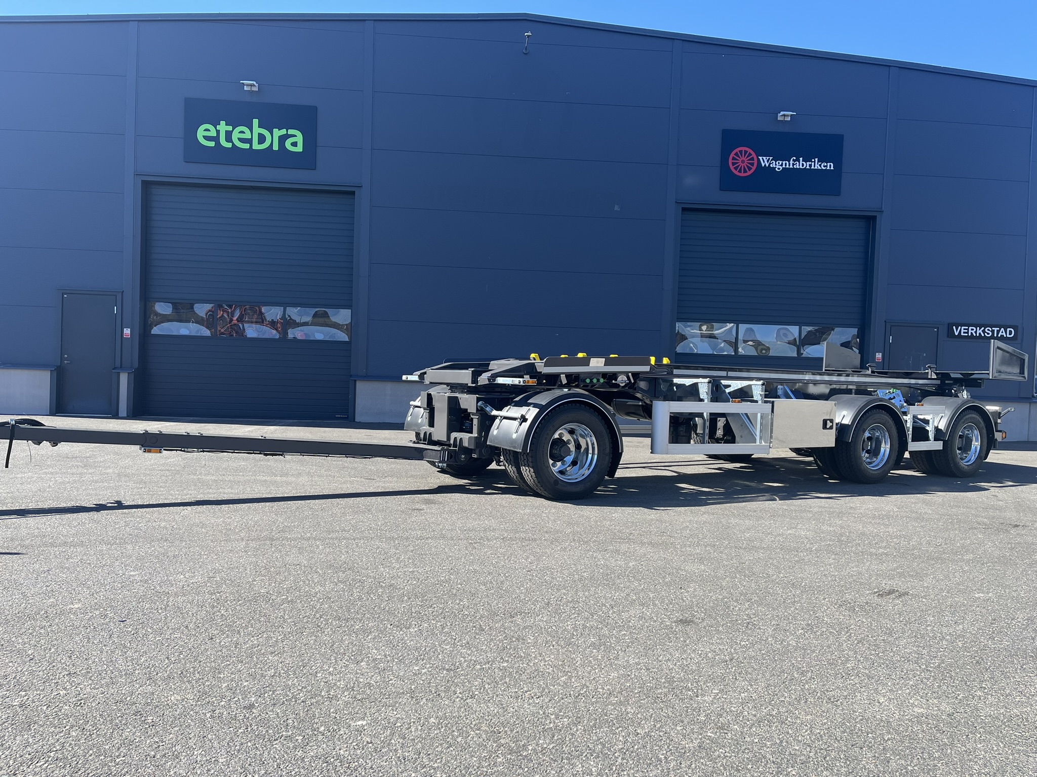 3-axlig Lastväxlarvagn med tipp